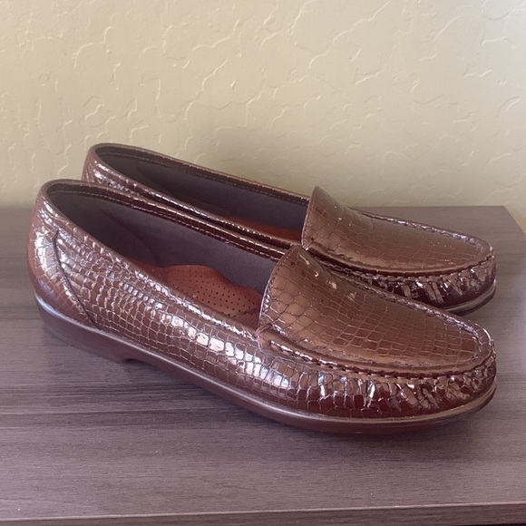 SAS Simplify Brown Crocodile Patent Leather Loafers Size 10 S (Slim) - Picture 5 of 12